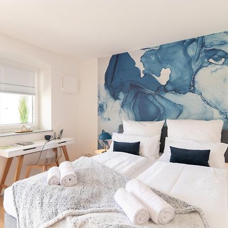 Peter Apartments - Apartment Mit Eigenem Eingang I 30Qm I Zentrale Lage I Bad I Kueche I Terrasse I Tv Фулда Екстериор снимка